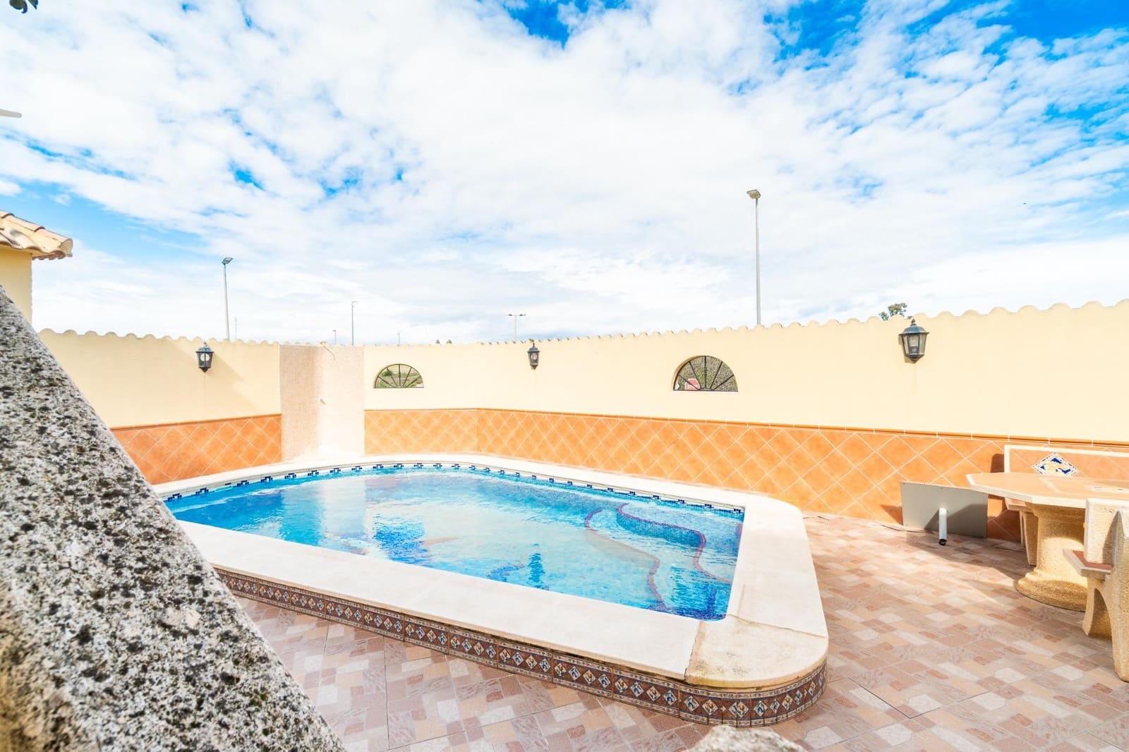 5 soveværelse Villa til salg i San Miguel de Salinas med swimmingpool - € 249.000 (Ref: 9617091)