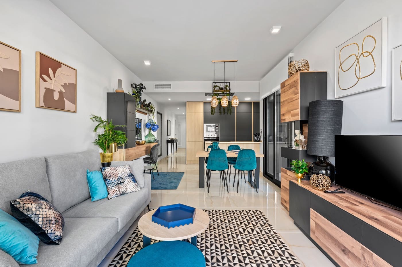 3 soveværelse Lejlighed til salg i Playa Flamenca med swimmingpool - € 589.900 (Ref: 9626576)