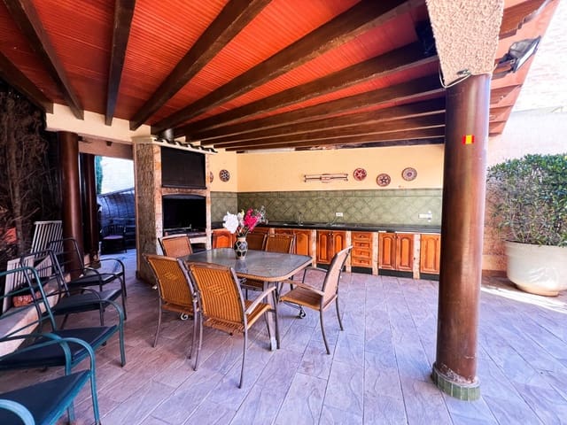 6 sypialnia Dom blizniak na sprzedaż w Torrevieja - 480 000 € (Ref: 9626586)