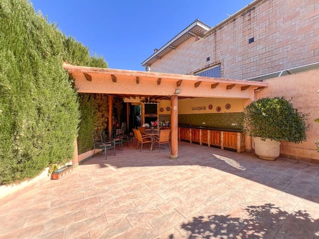 6 sypialnia Dom blizniak na sprzedaż w Torrevieja - 480 000 € (Ref: 9626586)