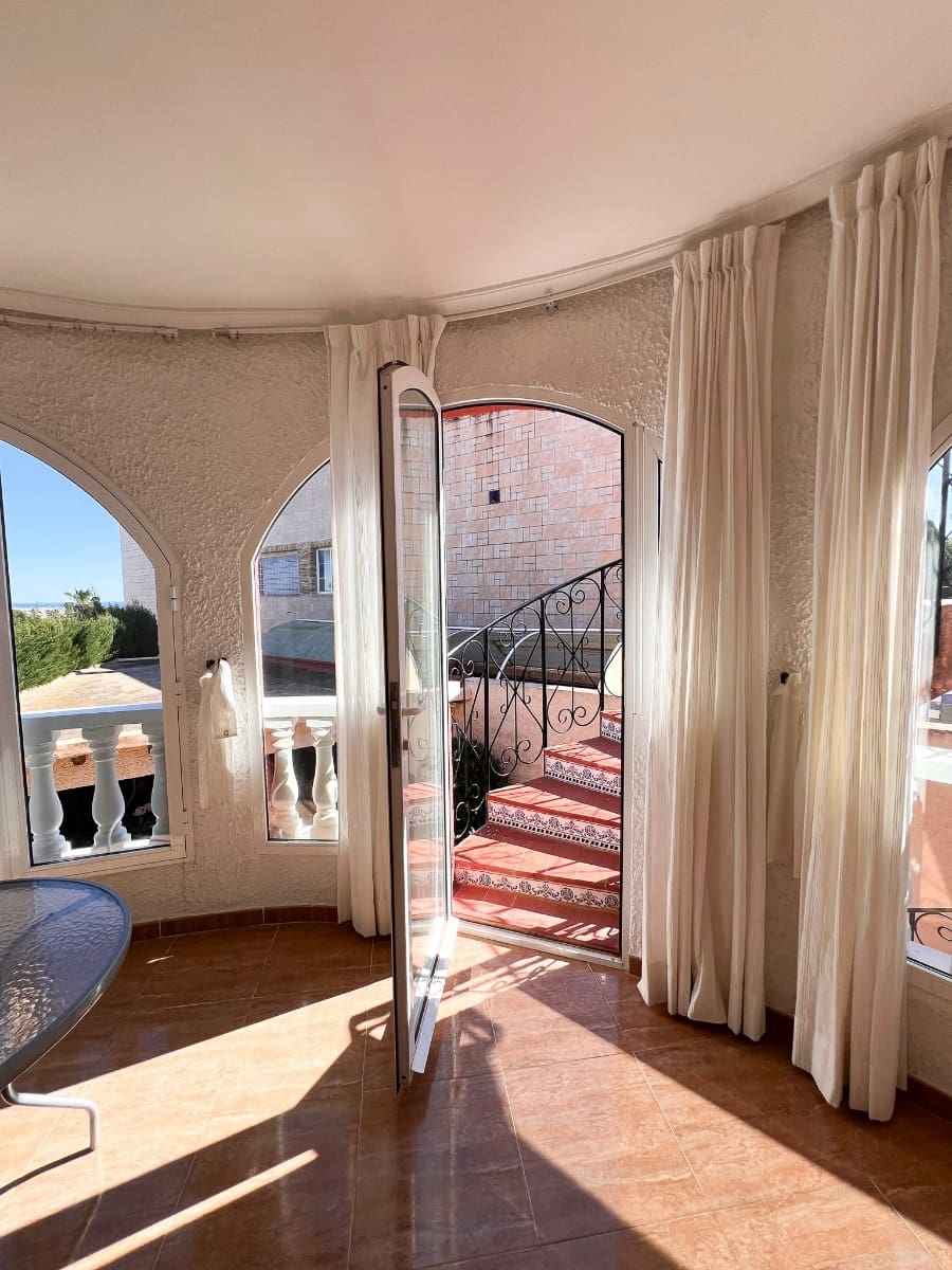 6 sypialnia Dom blizniak na sprzedaż w Torrevieja - 480 000 € (Ref: 9626586)