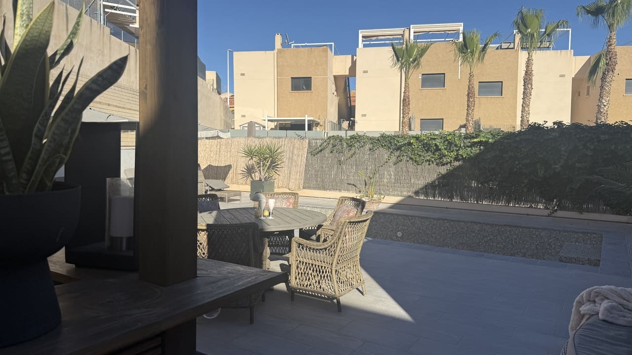 3 Zimmer Villa zu verkaufen in La Zenia - 499.999 € (Ref: 9645990)