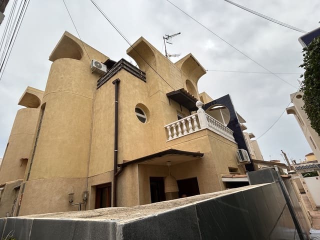 2 Zimmer Haus zu verkaufen in Torrevieja - 189.900 € (Ref: 9646014)