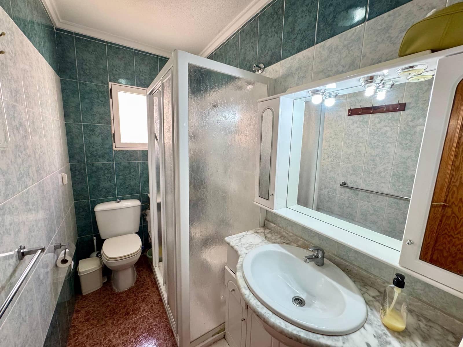 Piso de 2 habitaciones en Torrevieja en venta con piscina - 140.000 € (Ref: 9649856)