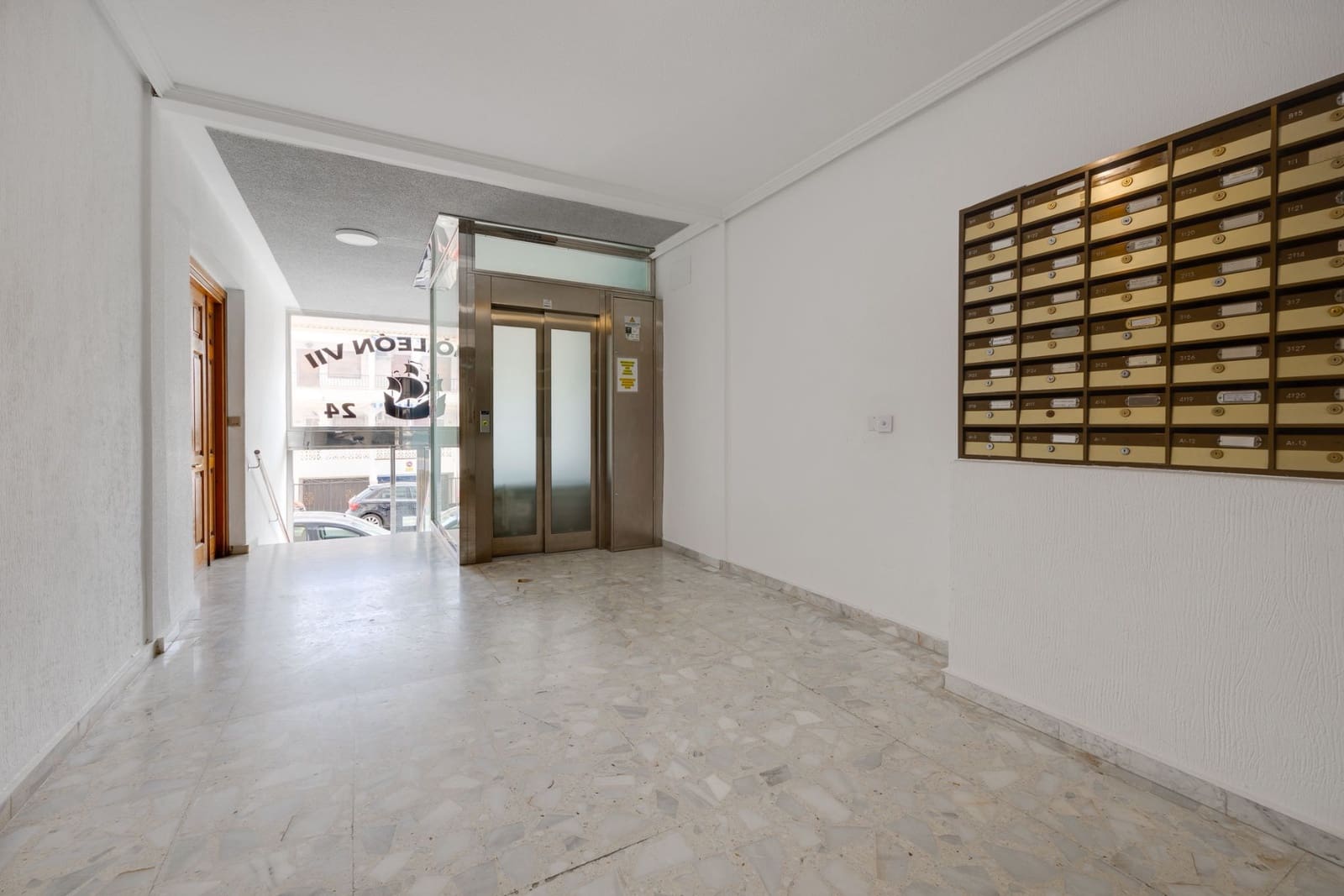 Estudio en Torrevieja en venta - 117.000 € (Ref: 9656781)