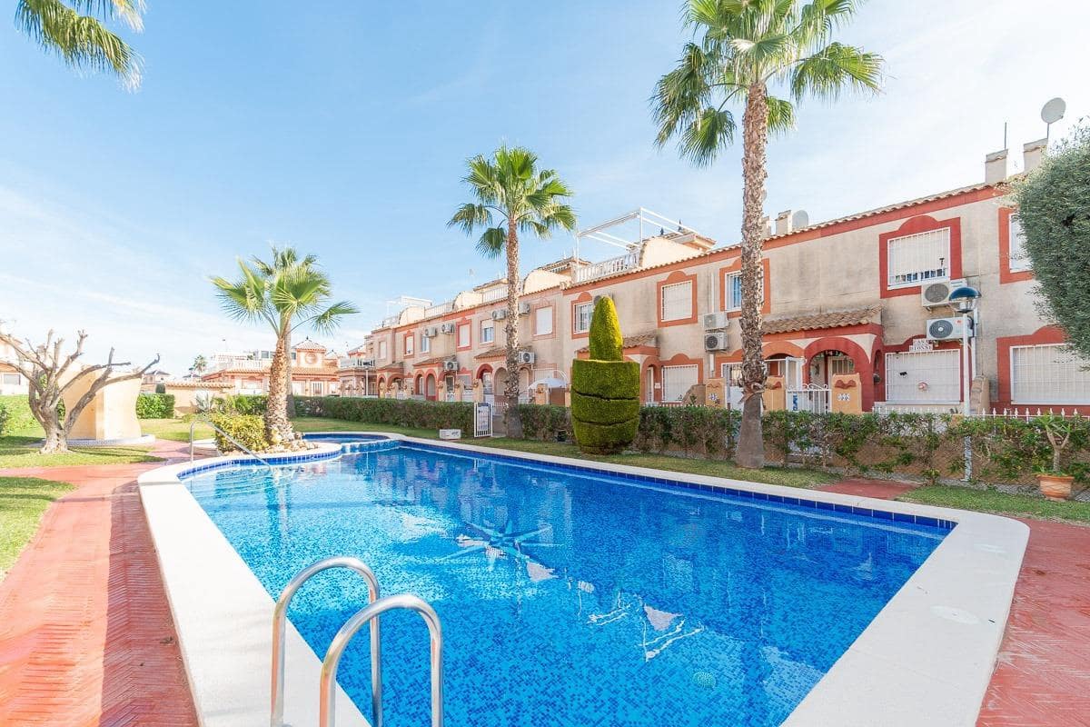 2 chambre Villa/Maison Mitoyenne à vendre à Playa Flamenca avec piscine - 195 000 € (Ref: 9656783)