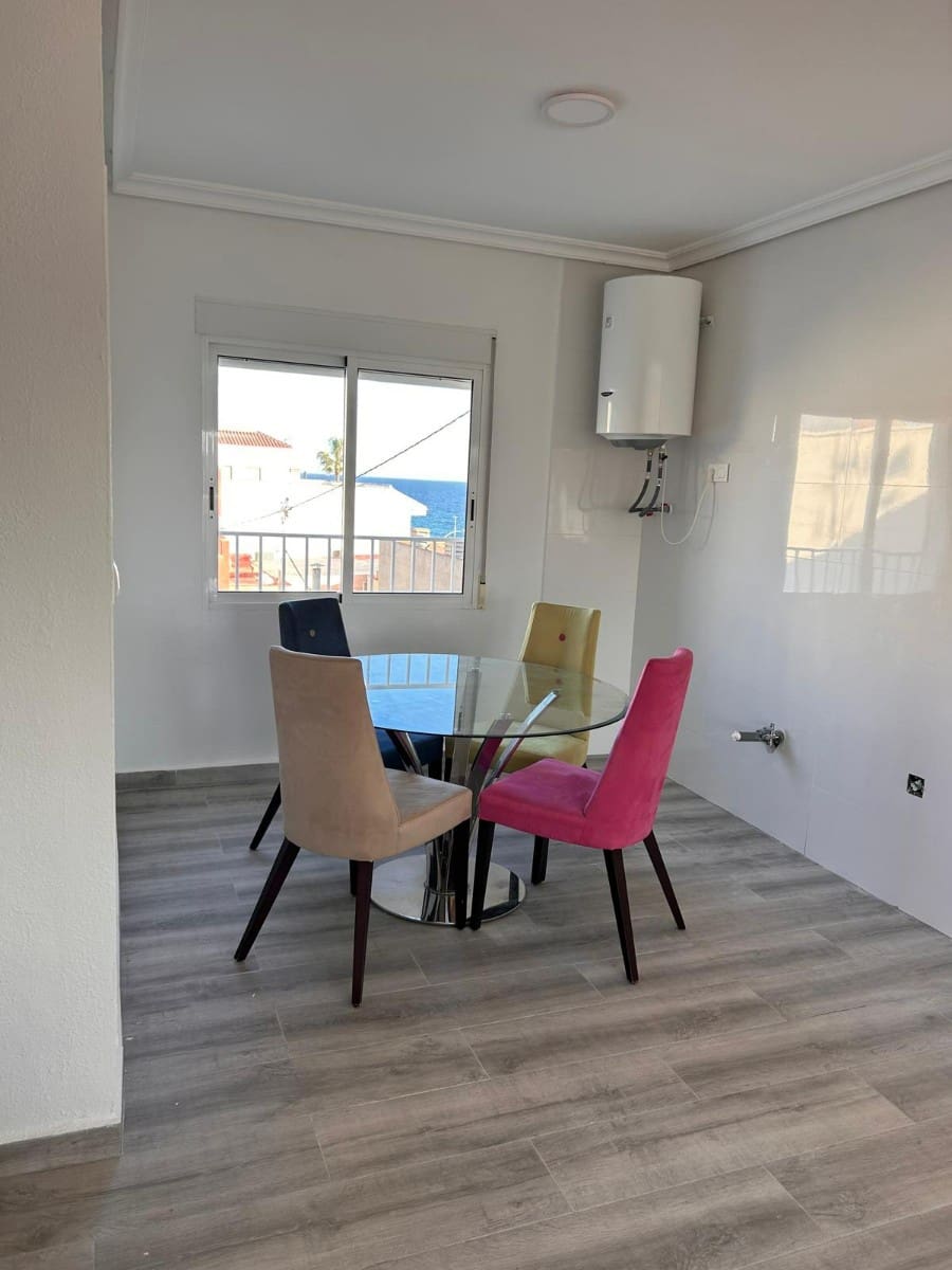 2 bedroom Flat for sale in Torre de la Horadada - € 165,000 (Ref: 9676290)