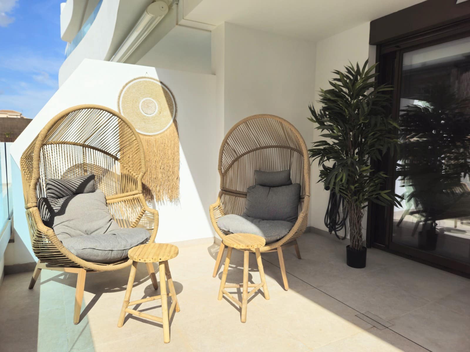 2 bedroom Flat for sale in Playa Flamenca - € 419,000 (Ref: 9676291)