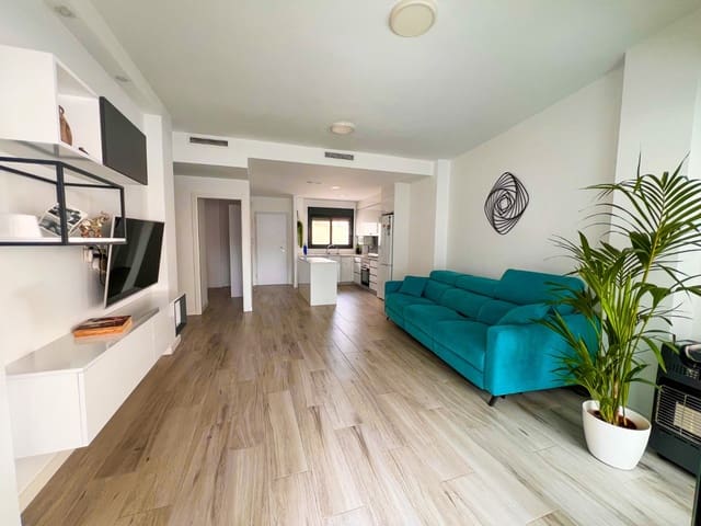 Piso de 3 habitaciones en Guardamar del Segura en venta - 289.900 € (Ref: 9676295)