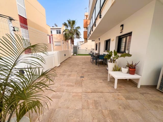 Piso de 3 habitaciones en Guardamar del Segura en venta - 289.900 € (Ref: 9676295)