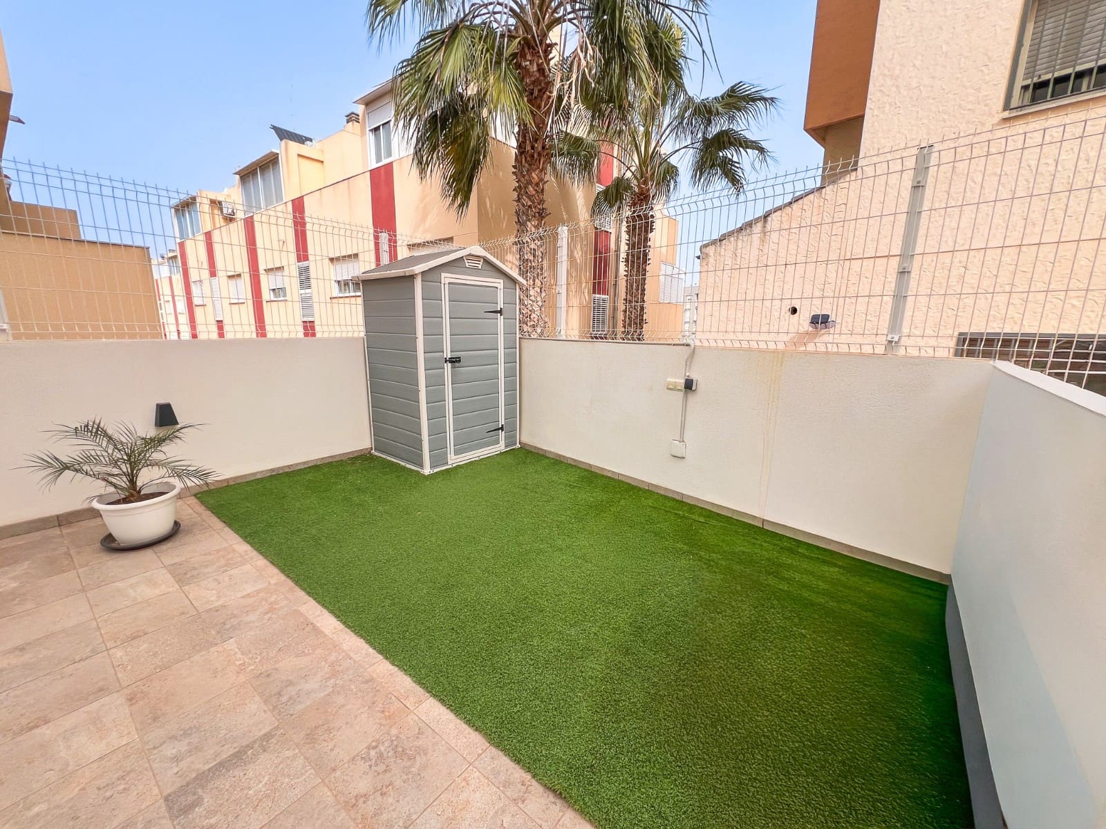 3 bedroom Flat for sale in Guardamar del Segura - € 289,900 (Ref: 9676295)