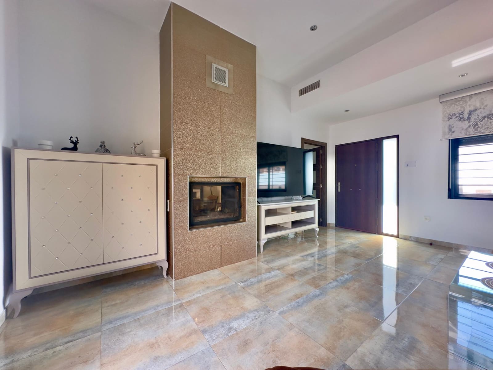 4 bedroom Villa for sale in Torre de la Horadada with pool - € 595,000 (Ref: 9676299)