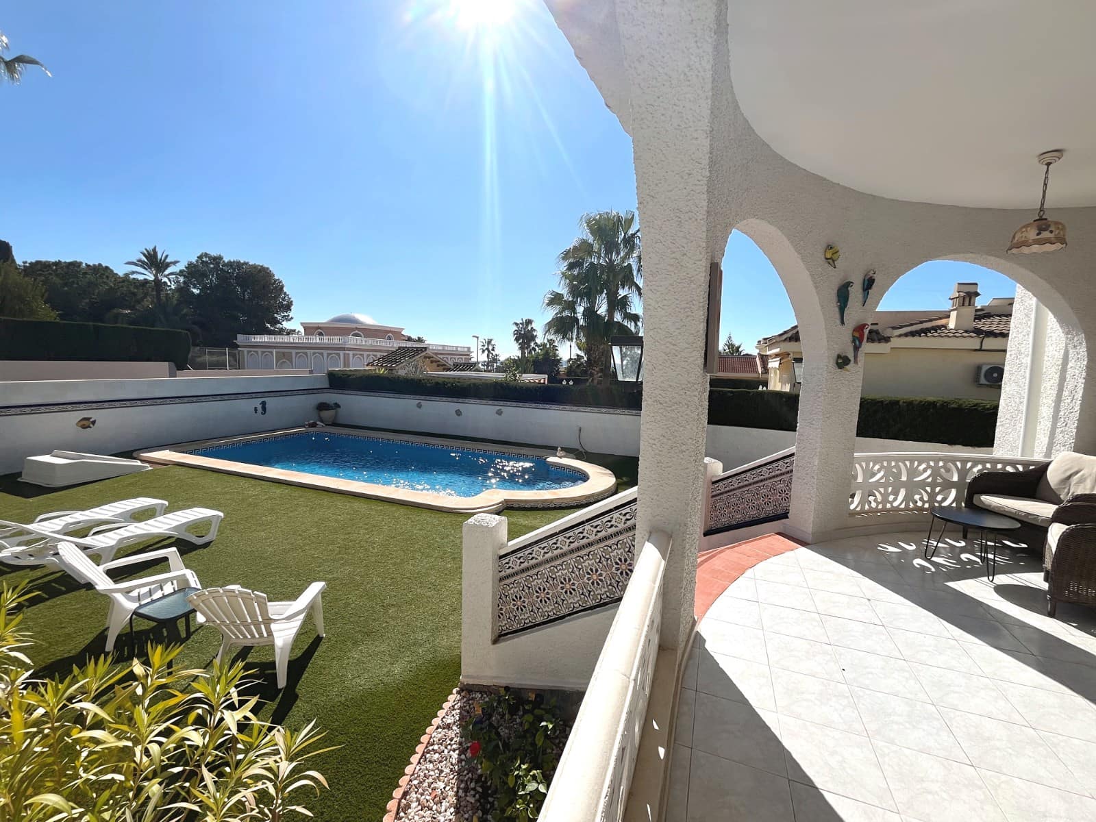 3 camera da letto Villa in vendita in Pueblo Bravo con piscina - 427.500 € (Rif: 9676301)