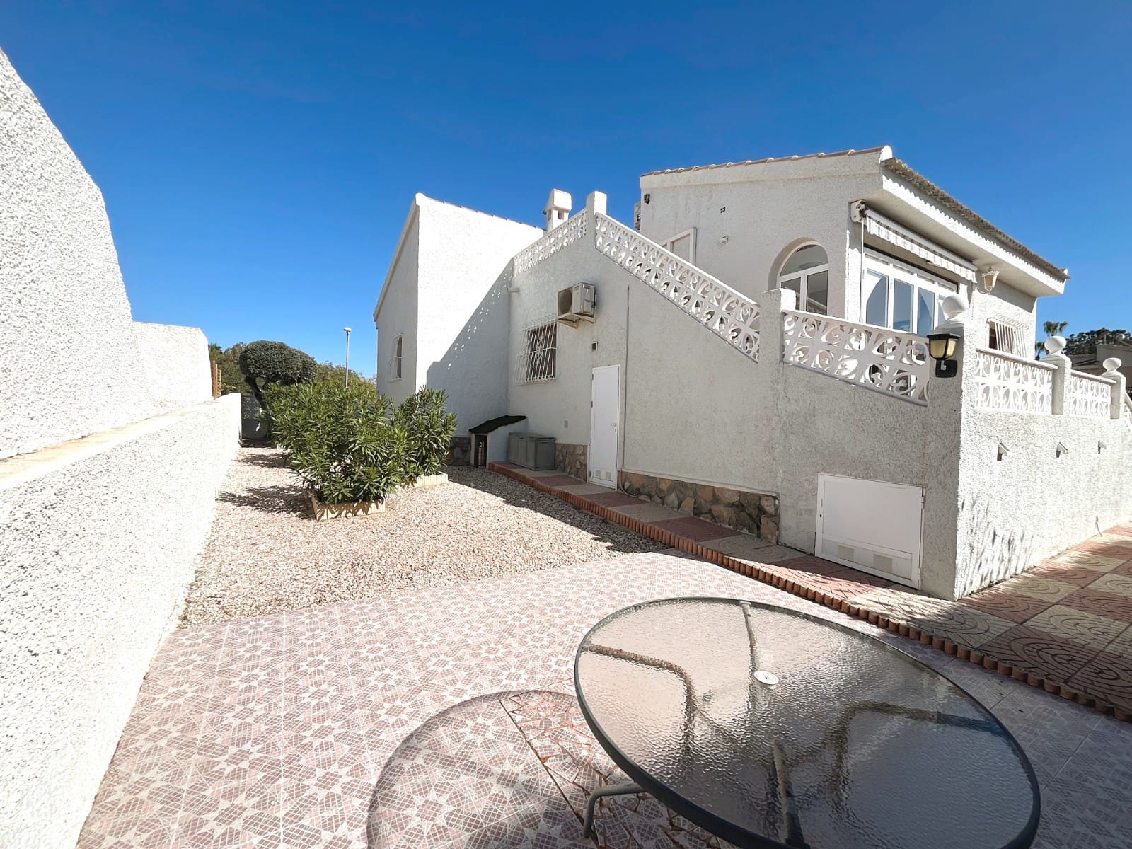 3 camera da letto Villa in vendita in Pueblo Bravo con piscina - 427.500 € (Rif: 9676301)