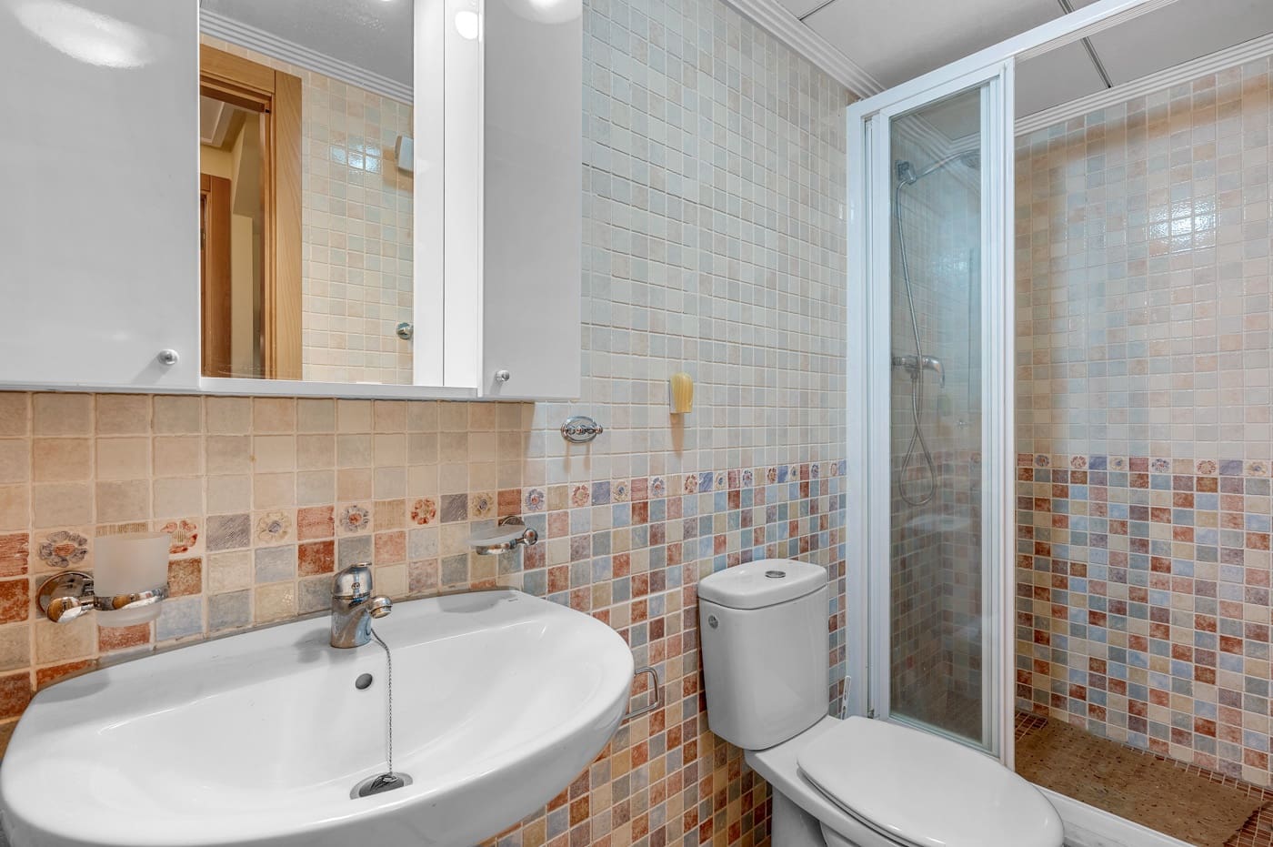 3 makuuhuone Rivitalo myytävänä paikassa Villamartin mukana uima-altaan - 345 000 € (Ref: 9676306)