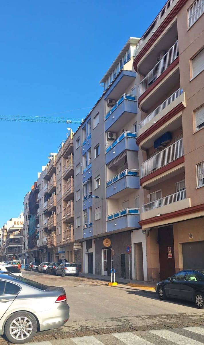 2 chambre Appartement à vendre à Torrevieja - 125 000 € (Ref: 9685593)