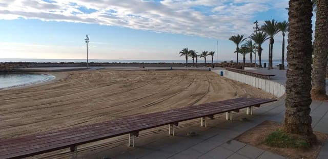 2 chambre Appartement à vendre à Playa del Acequión, Torrevieja - 125 000 € (Ref: 9685593)