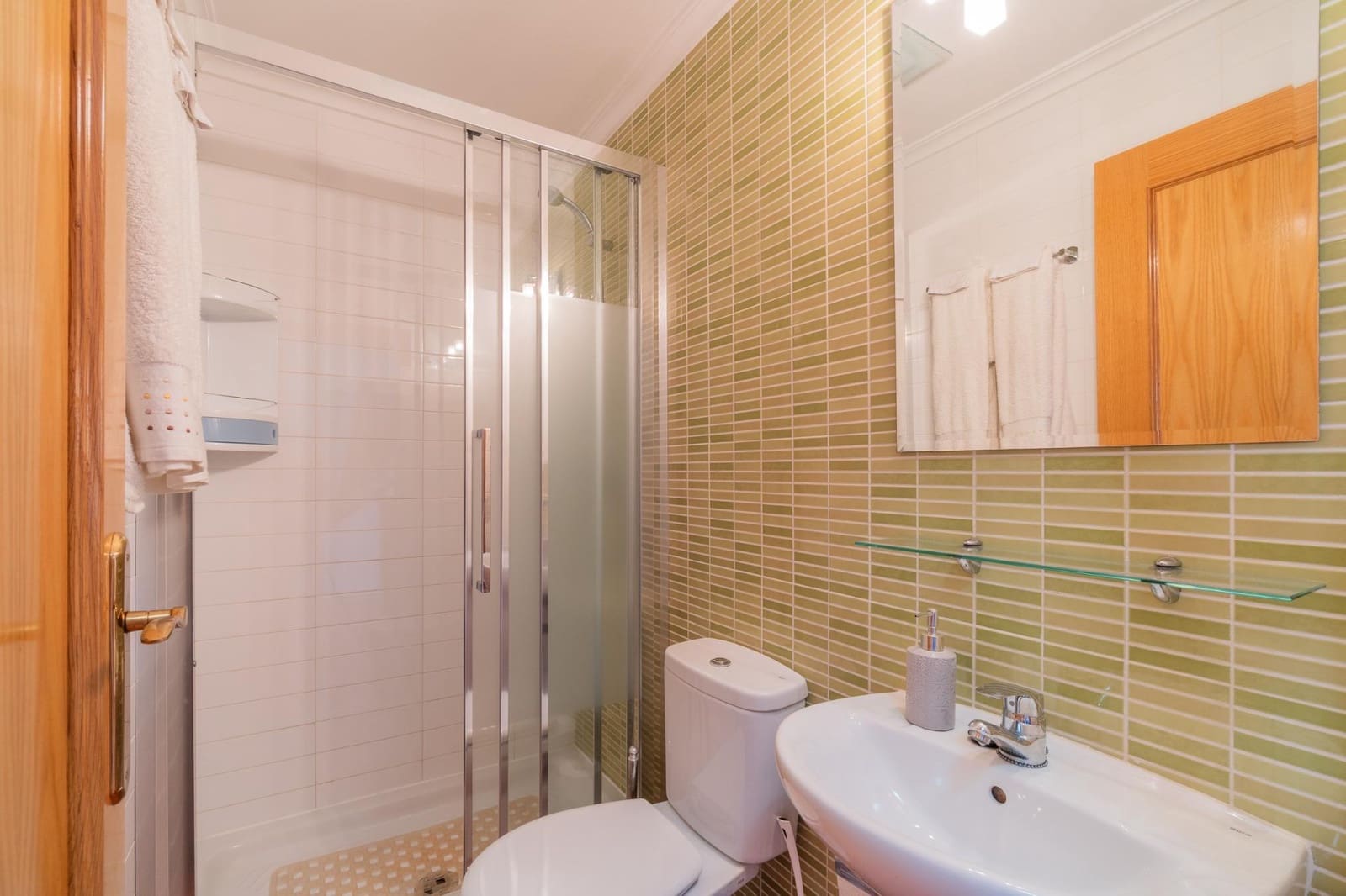 Casa de 3 habitaciones en Villamartin en venta con piscina - 219.000 € (Ref: 9685606)