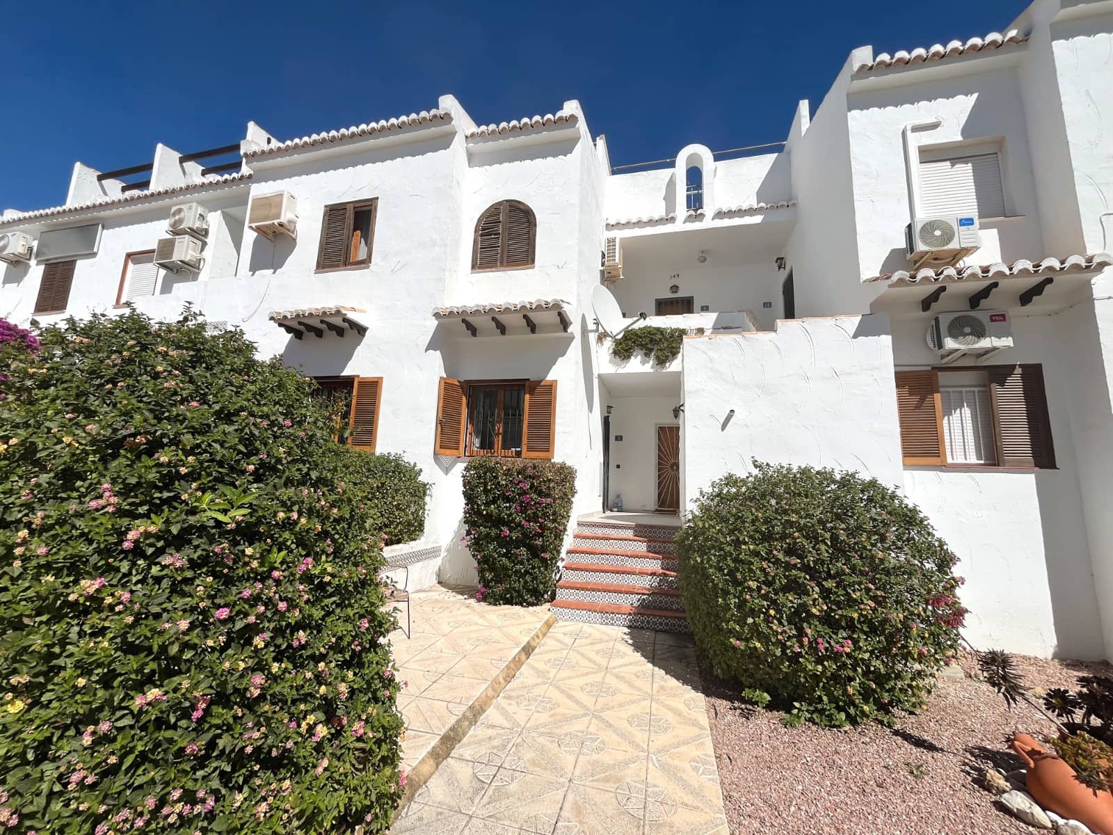 2 bedroom Flat for sale in Ciudad Quesada with pool - € 145,000 (Ref: 9699139)