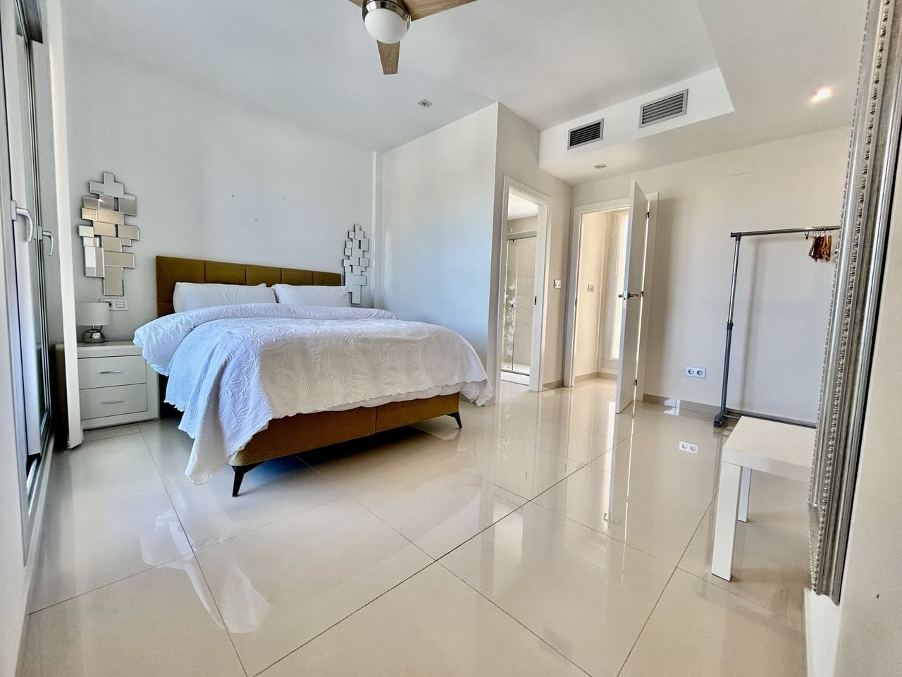 3 bedroom Villa for sale in Villamartin - € 550,000 (Ref: 9699141)