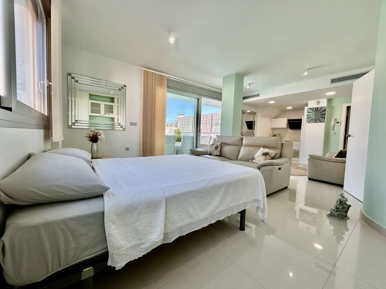 3 bedroom Villa for sale in Villamartin - € 550,000 (Ref: 9699141)