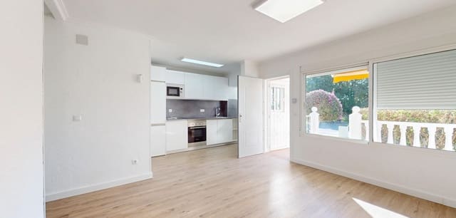 Piso de 2 habitaciones en Villamartin, Orihuela en venta - 225.000 € (Ref: 9715643)