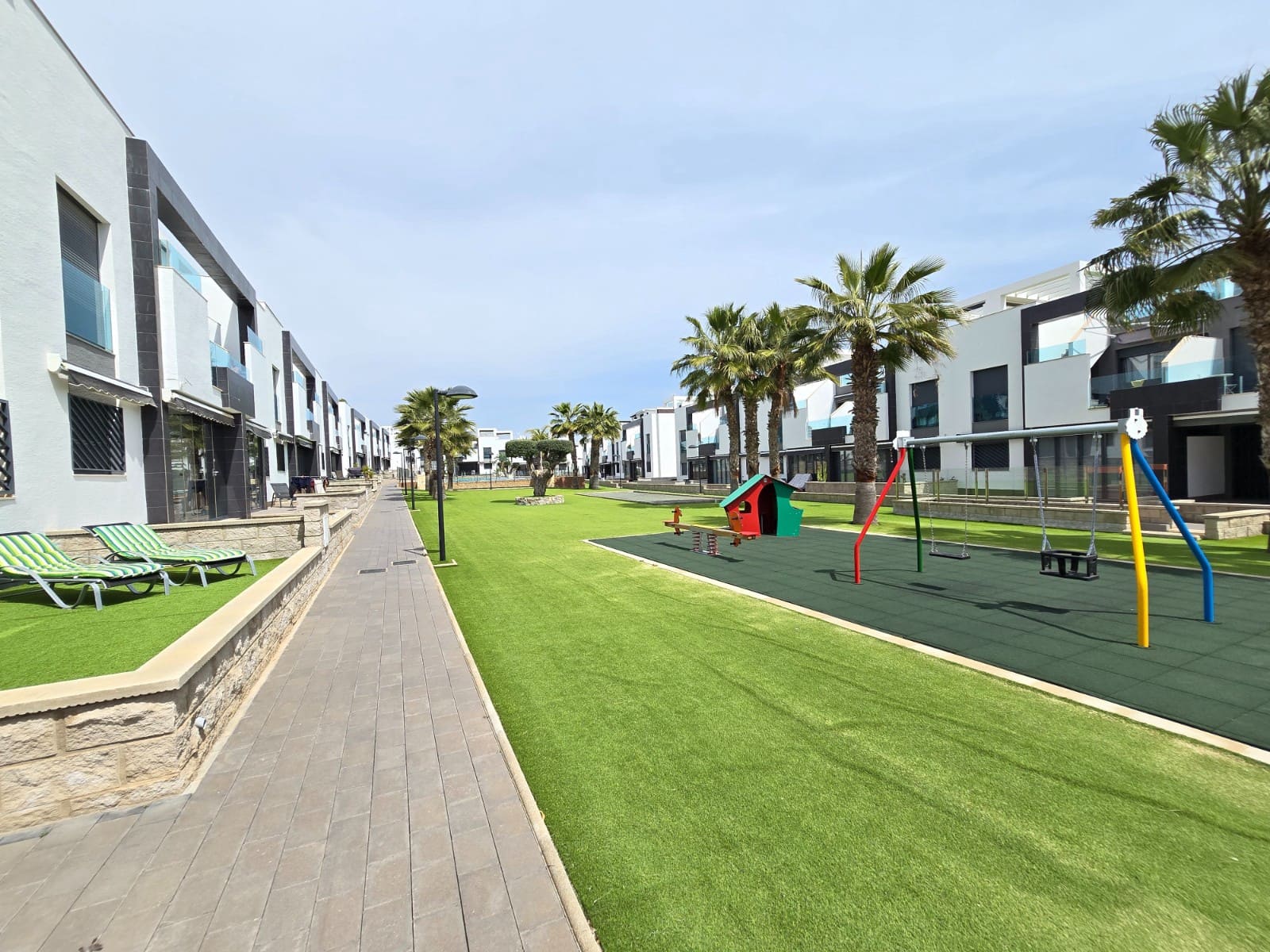 2 Zimmer Wohnung zu verkaufen in Orihuela Costa mit Pool - 259.900 € (Ref: 9753599)