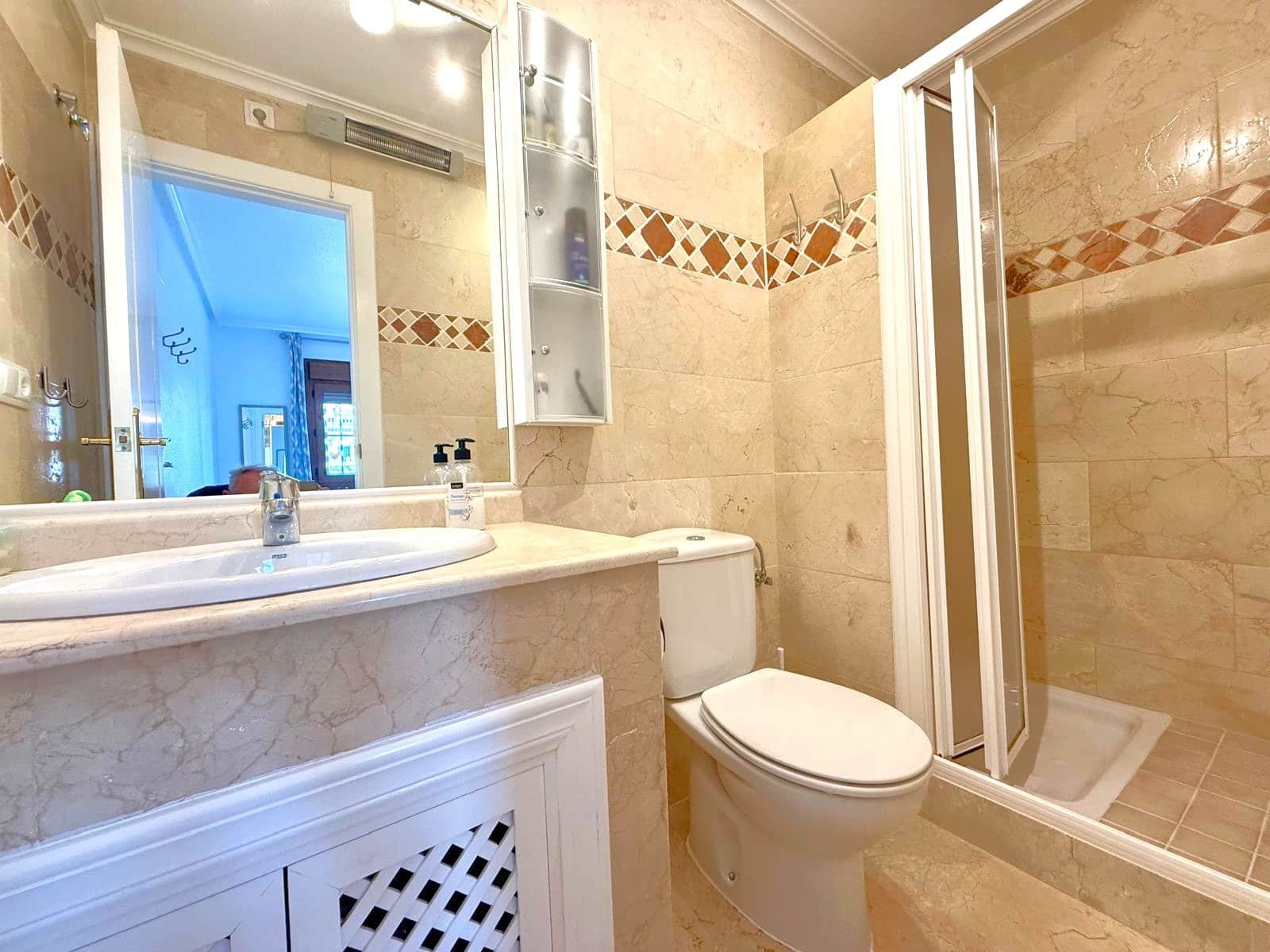 3 bedroom Townhouse for sale in Villamartin with pool - € 265,000 (Ref: 9753607)