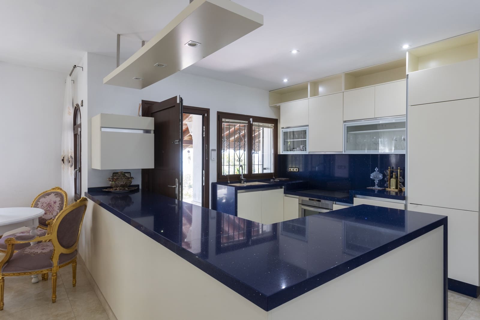 5 quarto Casa em Banda para venda em Velilla com piscina garagem - 900 000 € (Ref: 10147389)