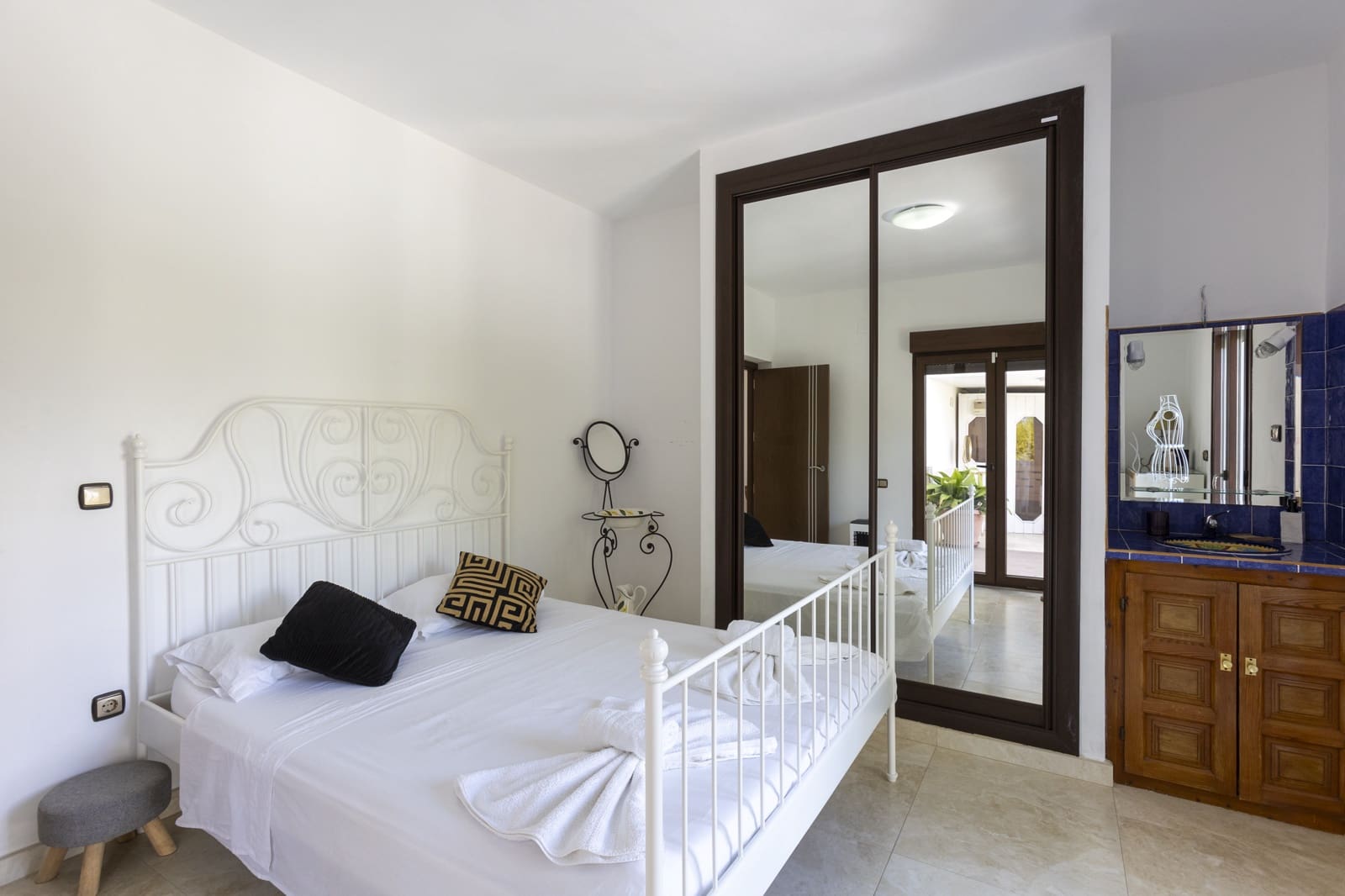 5 quarto Casa em Banda para venda em Velilla com piscina garagem - 900 000 € (Ref: 10147389)
