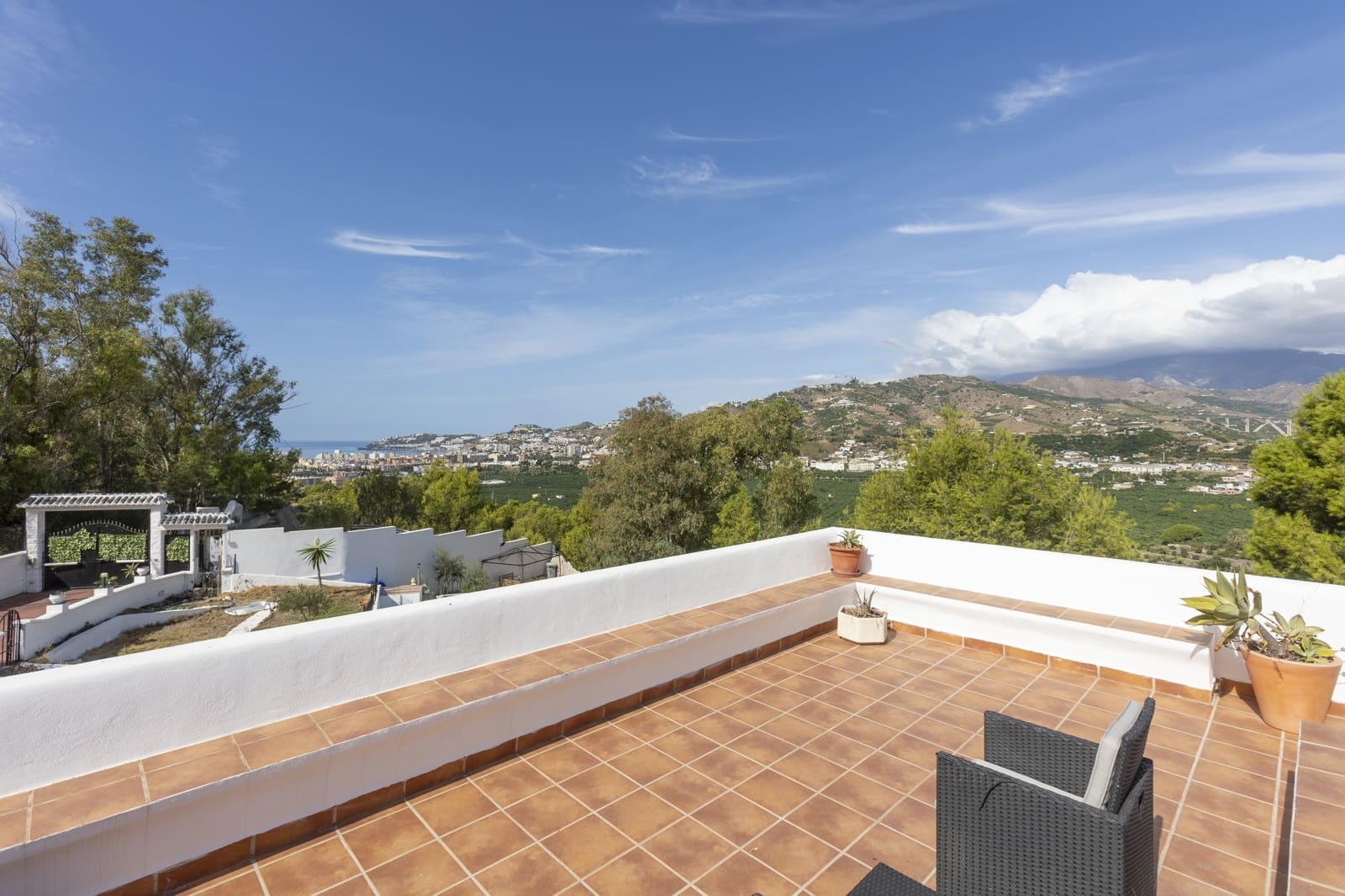 5 quarto Casa em Banda para venda em Velilla com piscina garagem - 900 000 € (Ref: 10147389)