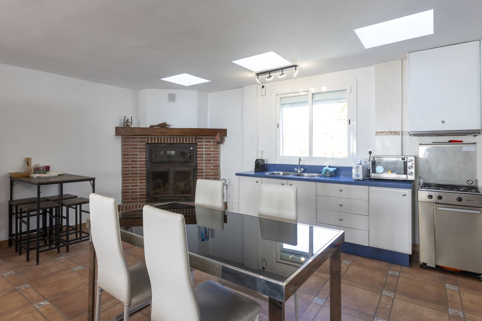 5 quarto Casa em Banda para venda em Velilla com piscina garagem - 900 000 € (Ref: 10147389)