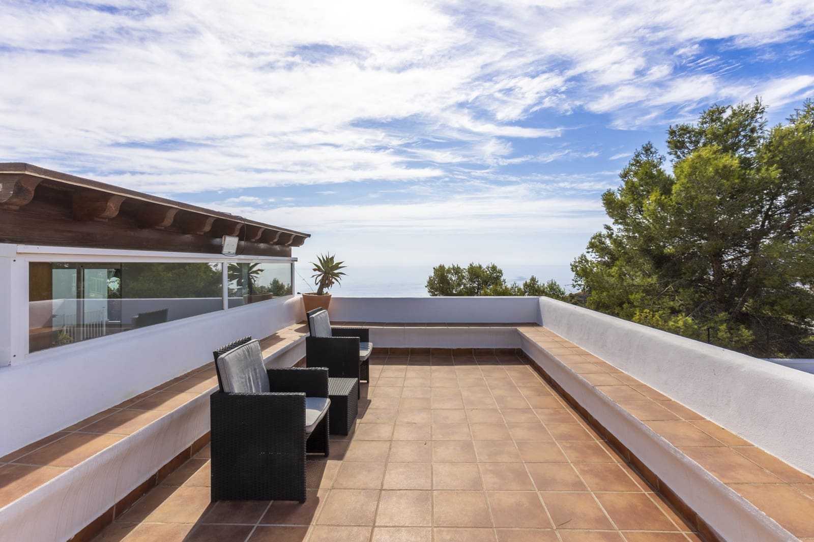 5 quarto Casa em Banda para venda em Velilla com piscina garagem - 900 000 € (Ref: 10147389)