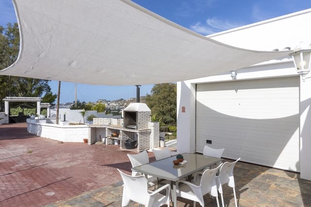 5 quarto Casa em Banda para venda em Velilla, Almuñécar com piscina garagem - 900 000 € (Ref: 10147389)