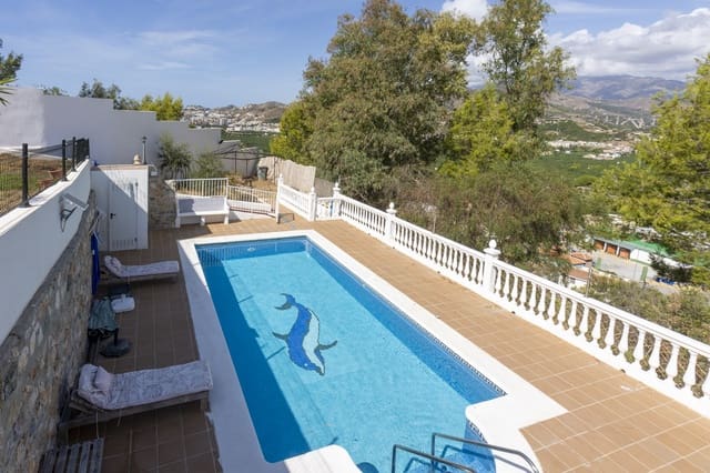 5 quarto Casa em Banda para venda em Velilla, Almuñécar com piscina garagem - 900 000 € (Ref: 10147389)
