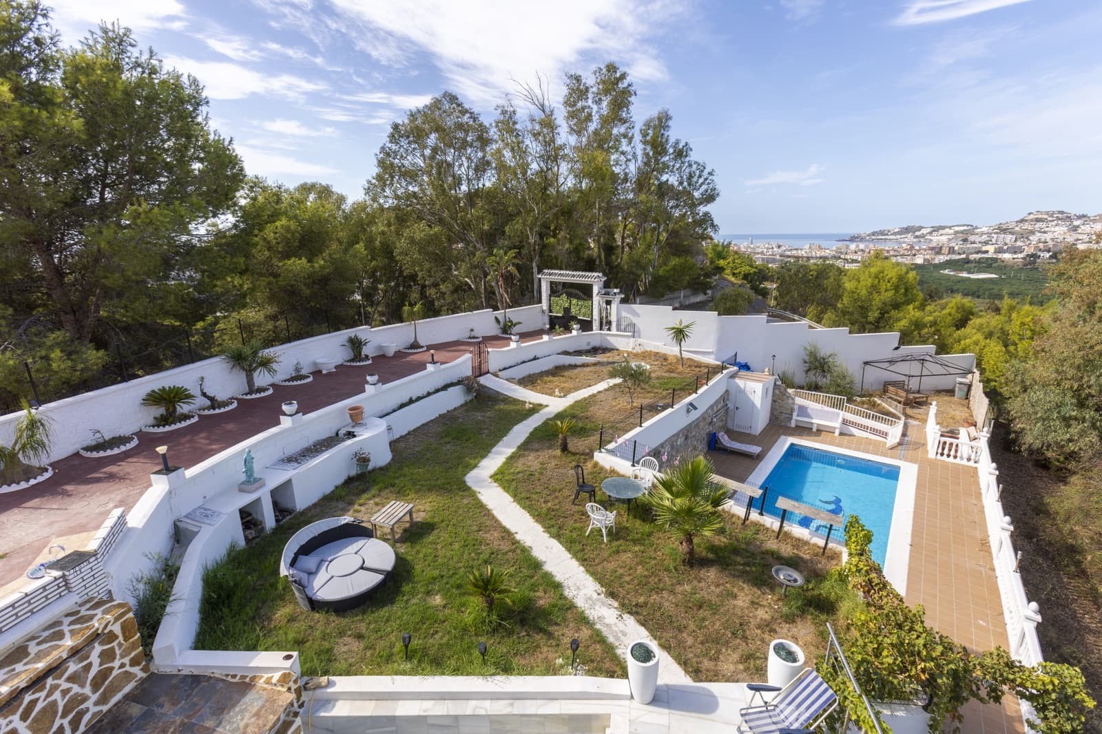 5 quarto Casa em Banda para venda em Velilla com piscina garagem - 900 000 € (Ref: 10147389)