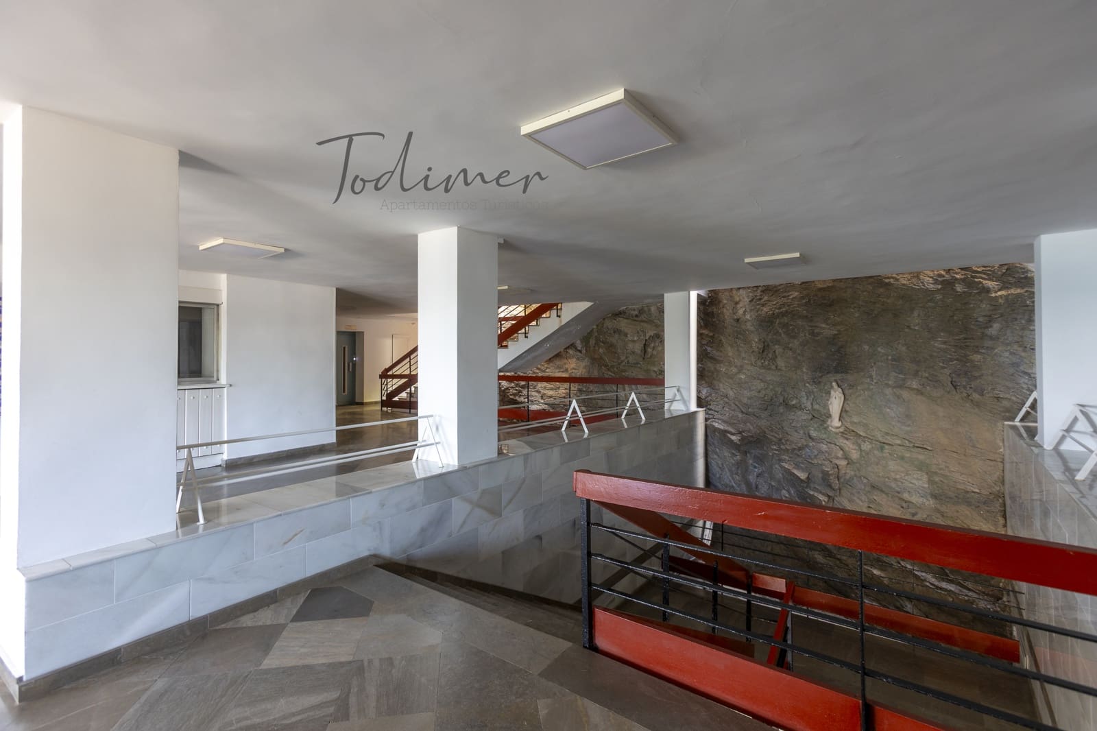 4 bedroom Apartment for rent in Almunecar - € 2,000 (Ref: 9885319)