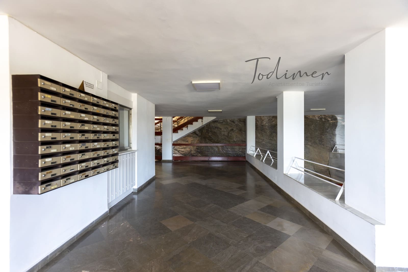 4 bedroom Apartment for rent in Almunecar - € 2,000 (Ref: 9885319)