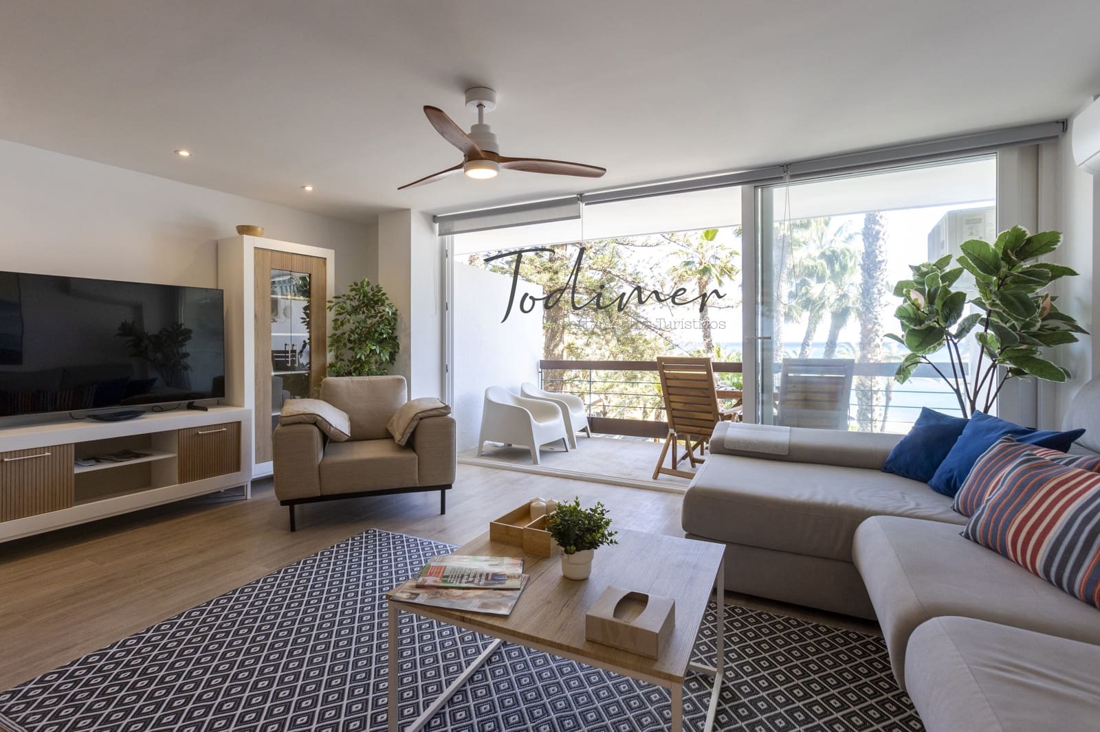 4 bedroom Apartment for rent in Almunecar - € 2,000 (Ref: 9885319)