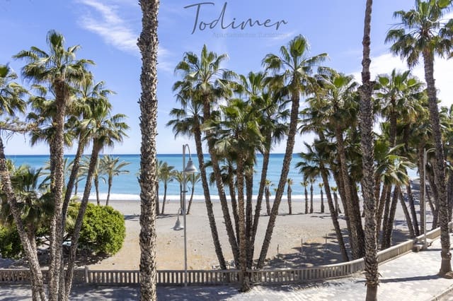 4 bedroom Apartment for rent in Almuñécar - € 2,000 (Ref: 9885319)