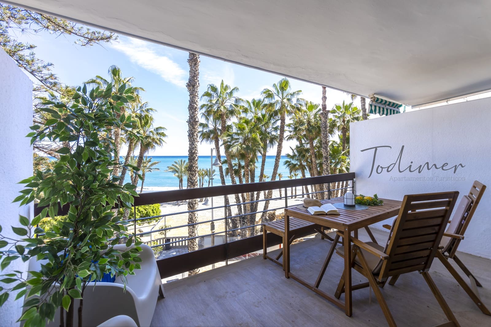 4 bedroom Apartment for rent in Almunecar - € 2,000 (Ref: 9885319)