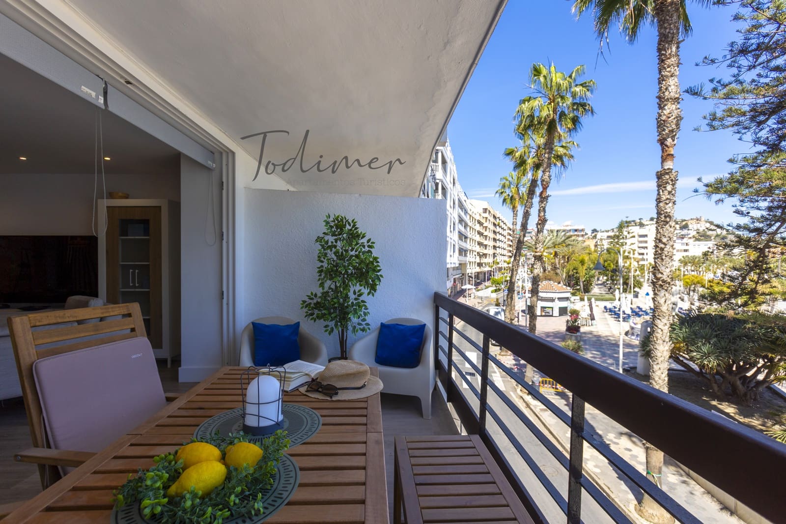 4 bedroom Apartment for rent in Almunecar - € 2,000 (Ref: 9885319)