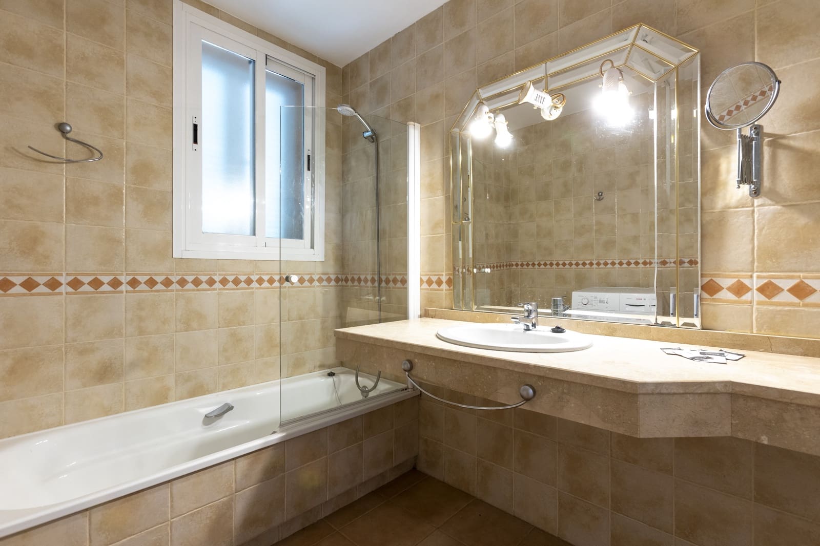 5 quarto Moradia para arrendamento para férias em La Herradura com piscina Garagem - 350 € (Ref: 9885323)
