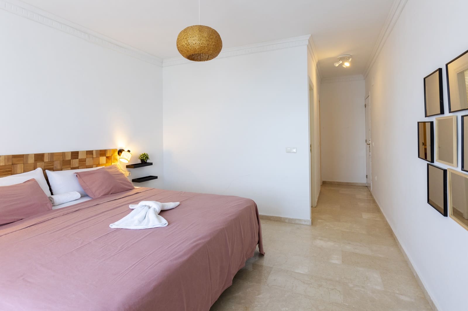 5 quarto Moradia para arrendamento para férias em La Herradura com piscina Garagem - 350 € (Ref: 9885323)