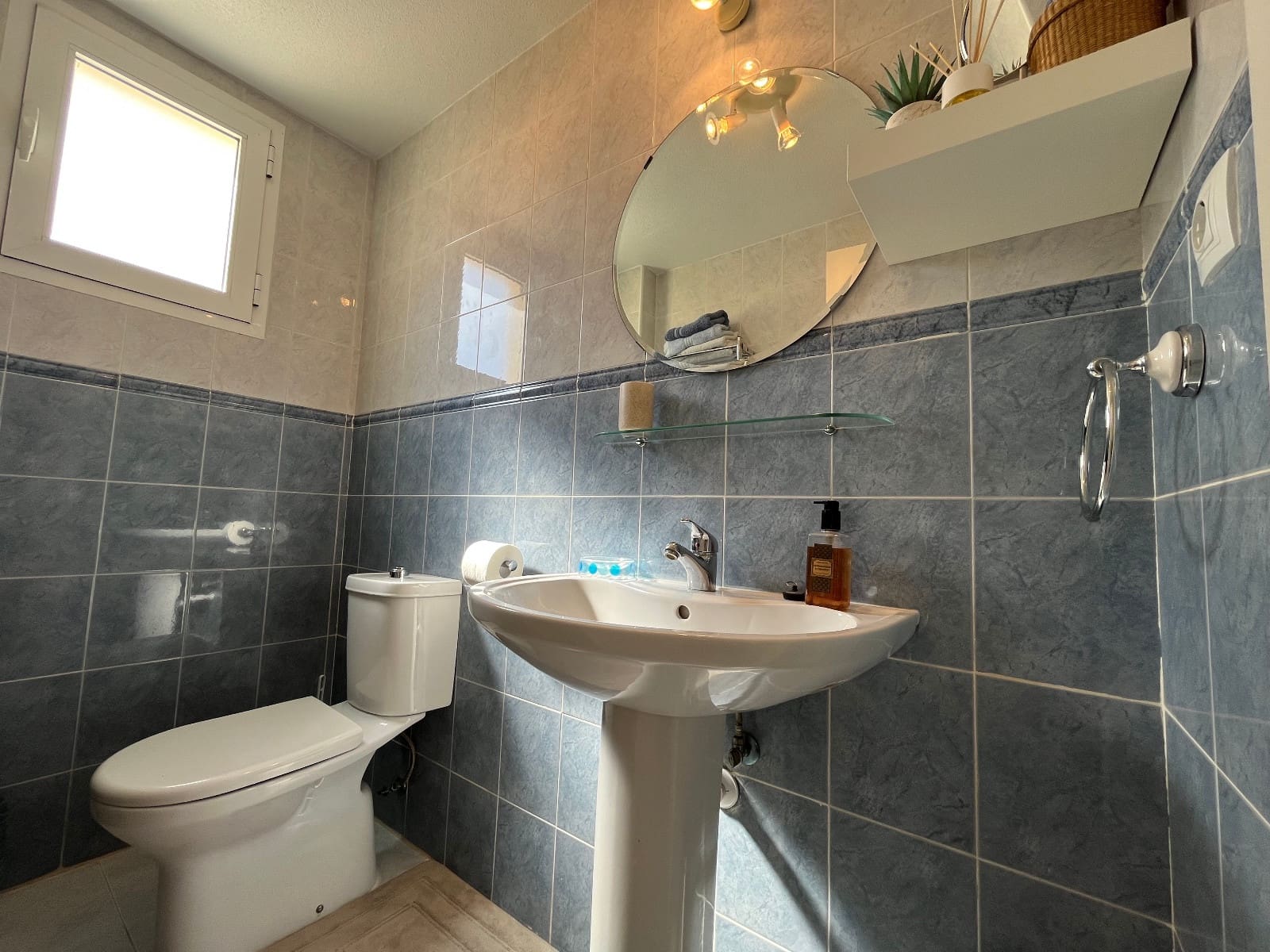 2 Zimmer Apartment zu verkaufen in Villamartin mit Pool - 164.000 € (Ref: 10001196)