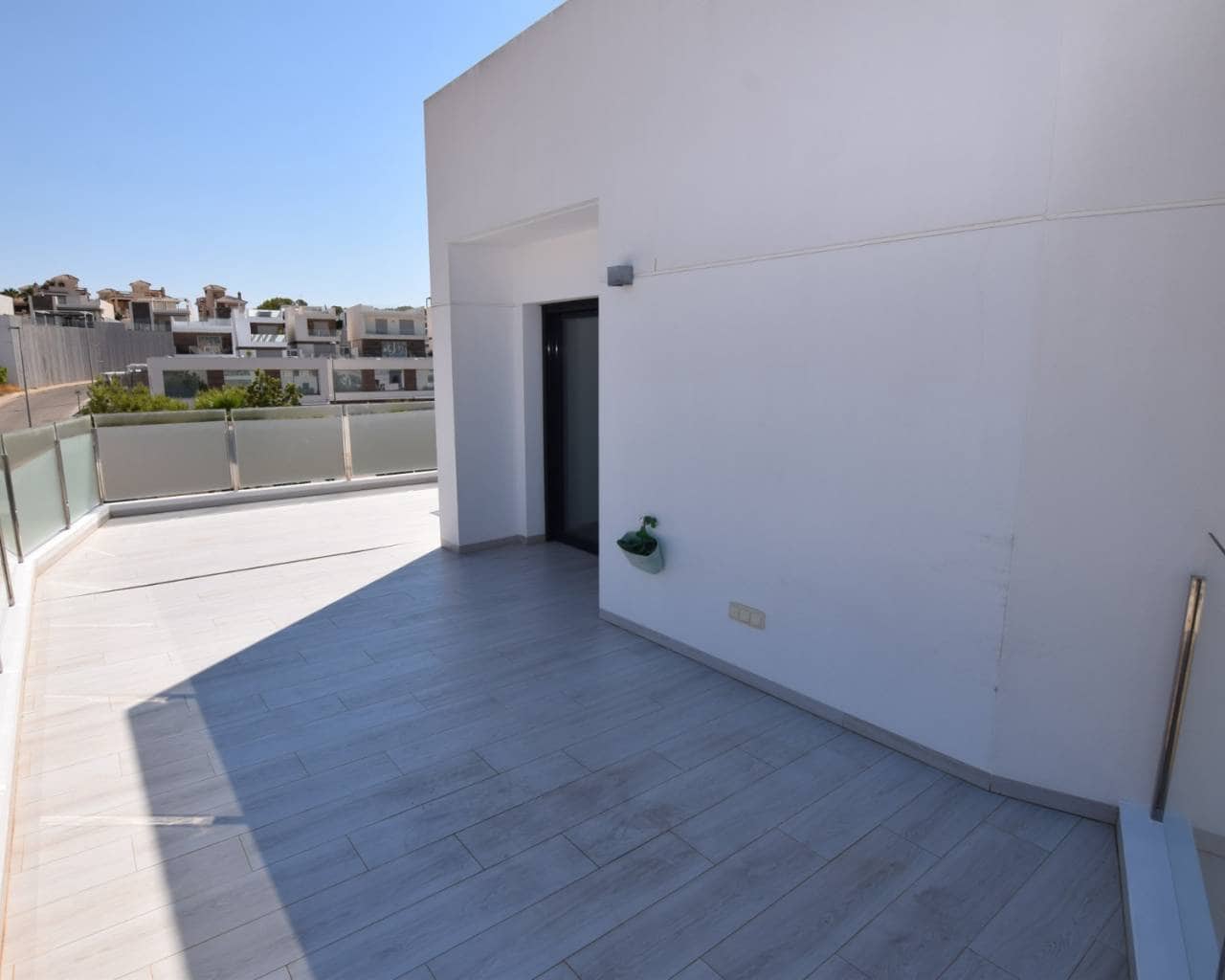 3 soverom Leilighet til salgs i Villamartin med svømmebasseng garasje - € 379 000 (Ref: 10007955)
