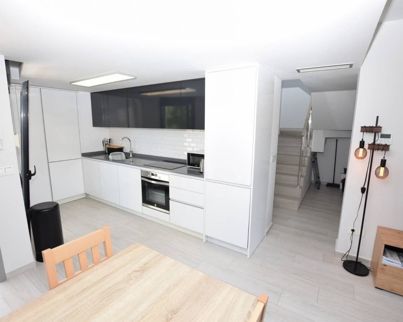 3 soverom Leilighet til salgs i Villamartin med svømmebasseng garasje - € 379 000 (Ref: 10007955)