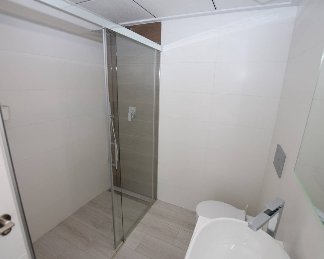 3 soverom Leilighet til salgs i Villamartin med svømmebasseng garasje - € 379 000 (Ref: 10007955)