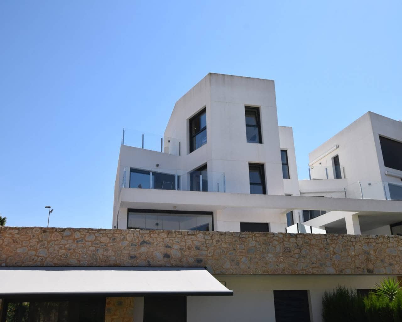 3 soverom Leilighet til salgs i Villamartin med svømmebasseng garasje - € 379 000 (Ref: 10007955)