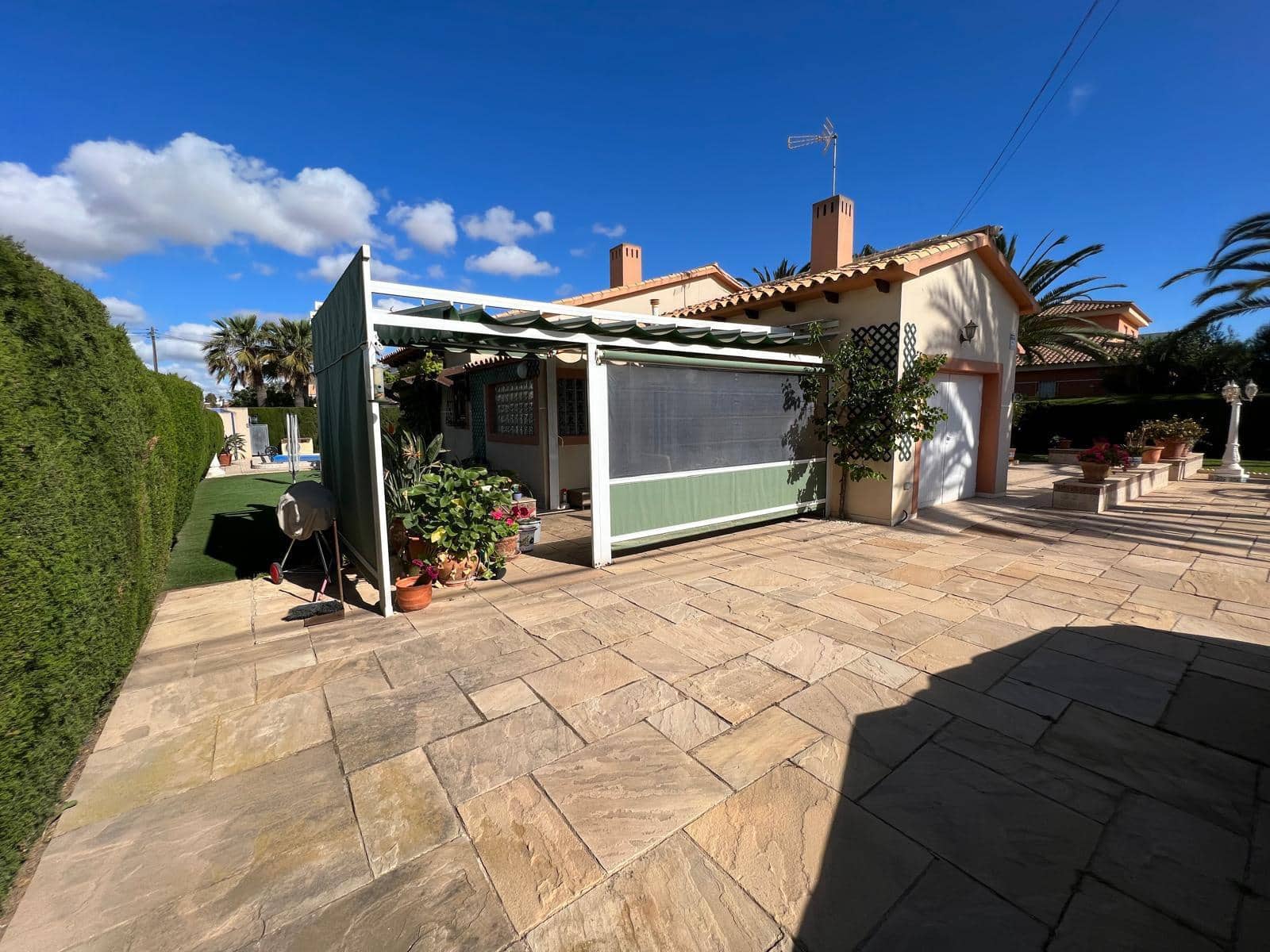 3 slaapkamer Villa te koop in Cabo Roig - € 815.000 (Ref: 10012515)